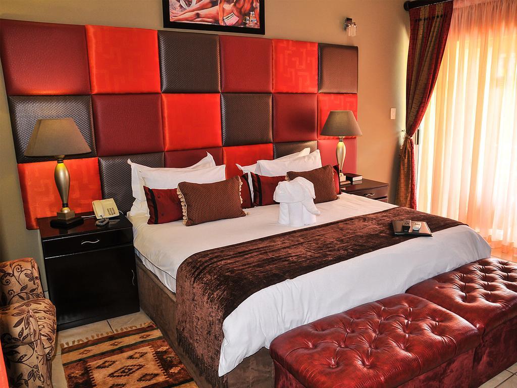 2Ten Hotel Sibasa Zewnętrze zdjęcie