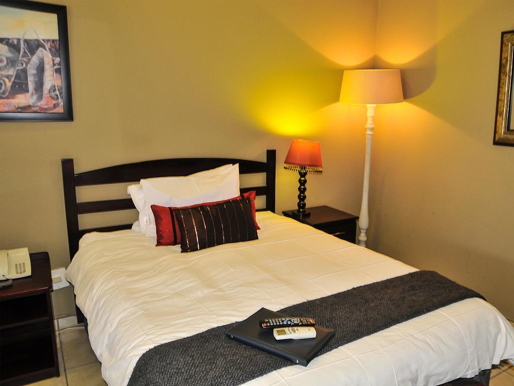 2Ten Hotel Sibasa Zewnętrze zdjęcie