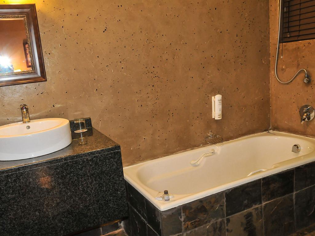 2Ten Hotel Sibasa Zewnętrze zdjęcie